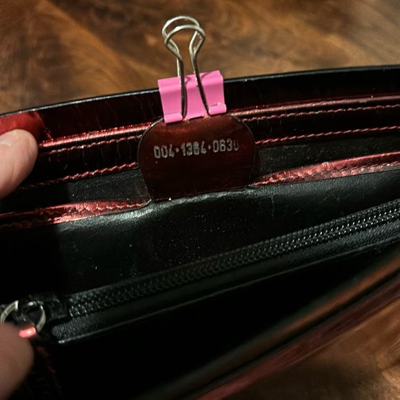 Authentic Gucci wristlet bag - Picture 4 of 16